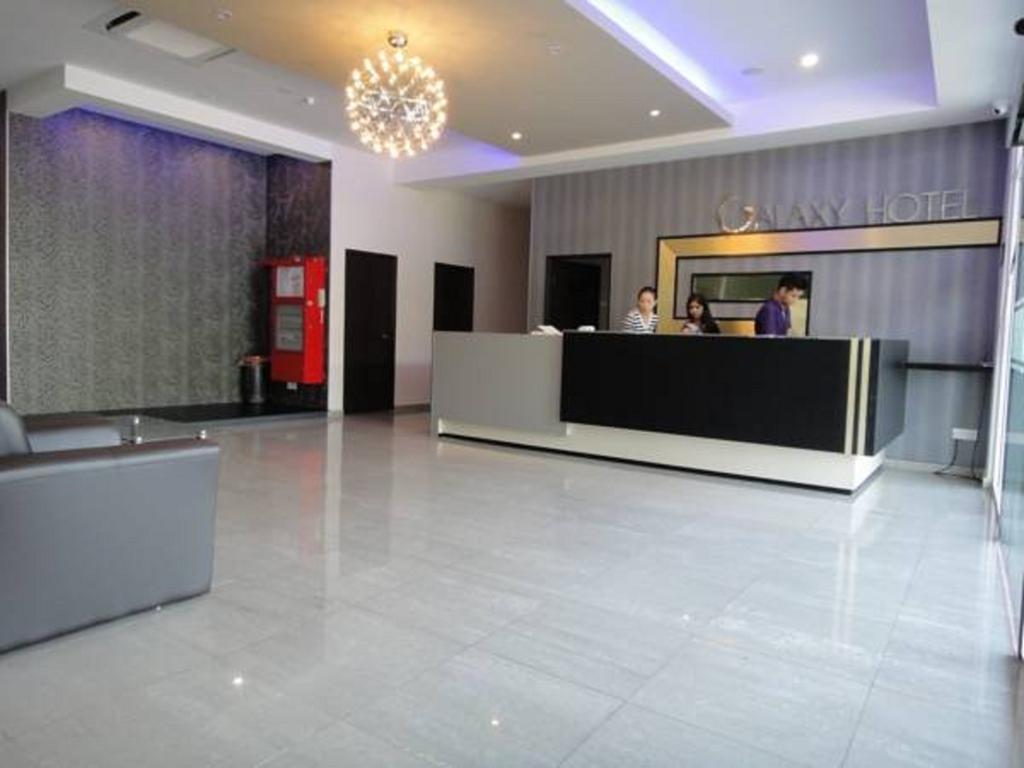 Galaxy Hotel Simpang Ampat  Exterior photo