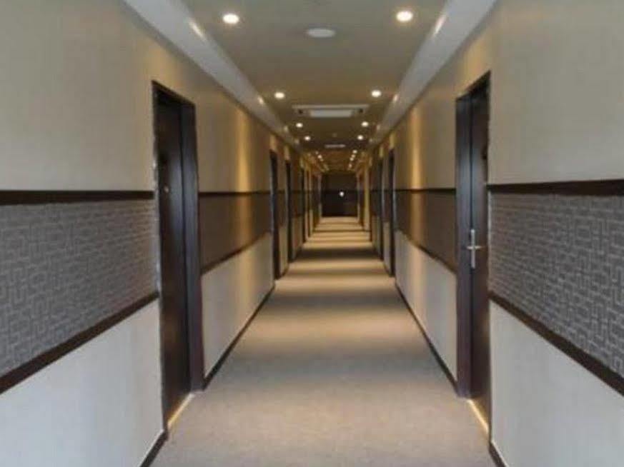 Galaxy Hotel Simpang Ampat  Exterior photo